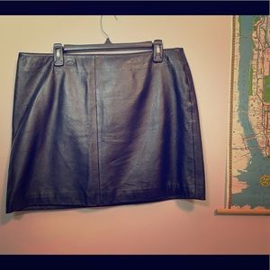 Genuine leather mini skirt